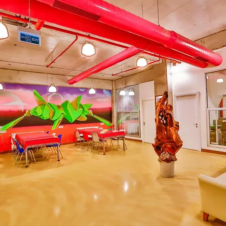 Han Hotel Hotell 2*