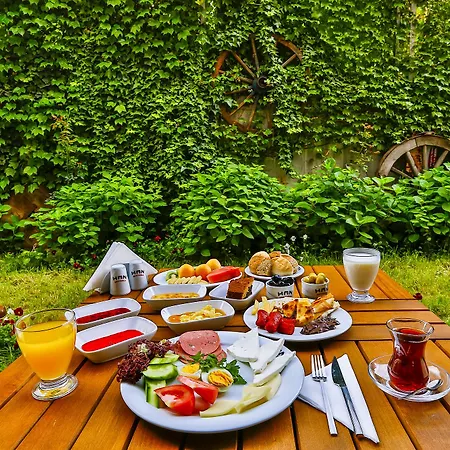 Han Hotel Otel 2*